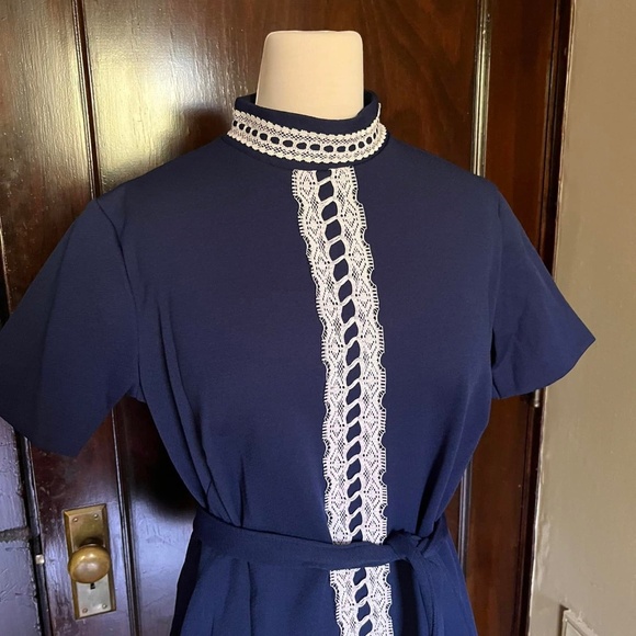 60’s/ 70’s VTG Belted New Fashion Creation Lace Detail Tunic Gogo Mini Dress - Picture 2 of 9